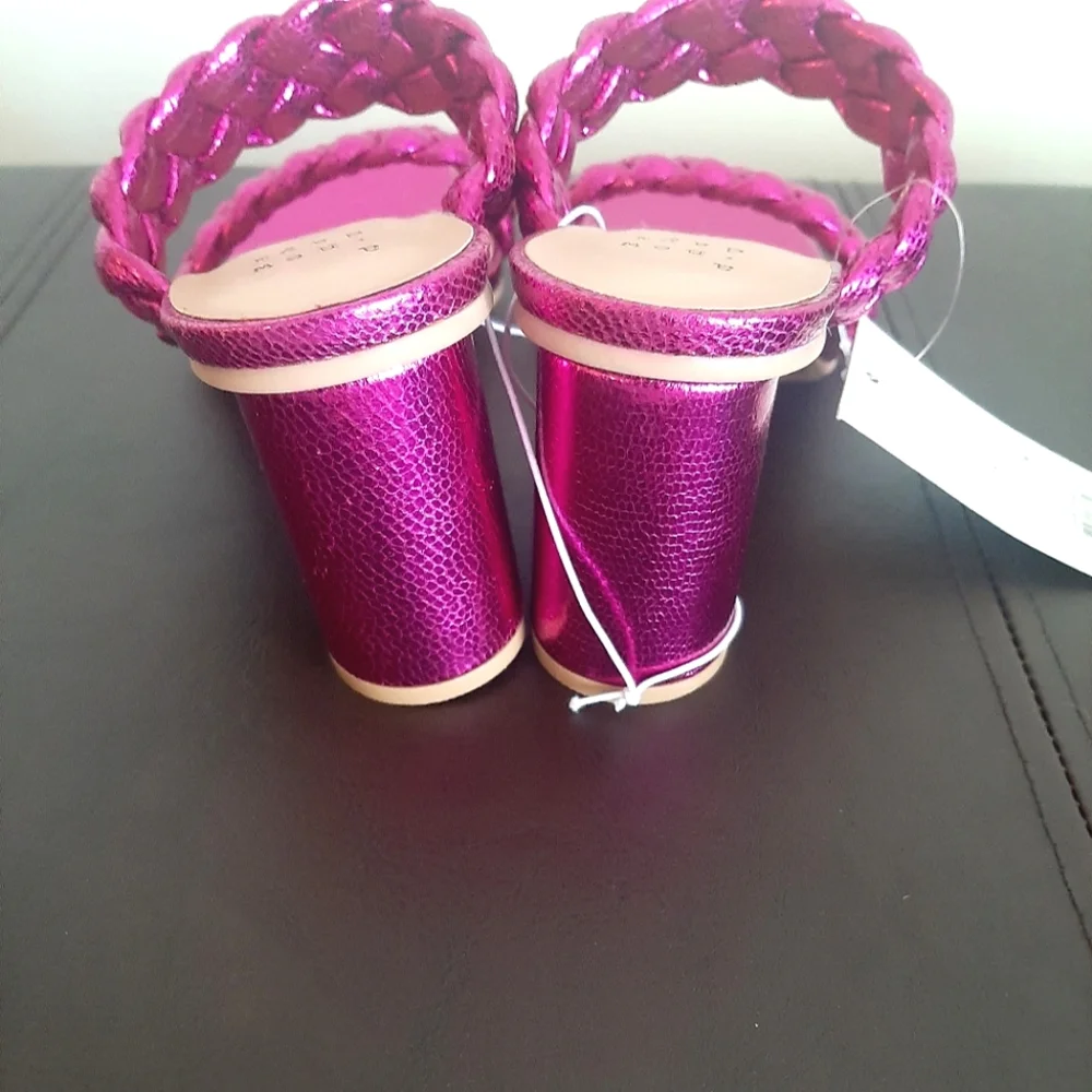 NWT- a new day Fuchsia Mules - Picture 5 of 9